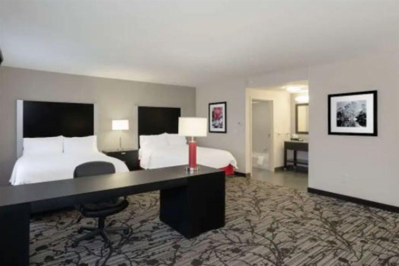 Hampton Inn And Suites Roanoke Airport/Valley View Mall Eksteriør billede