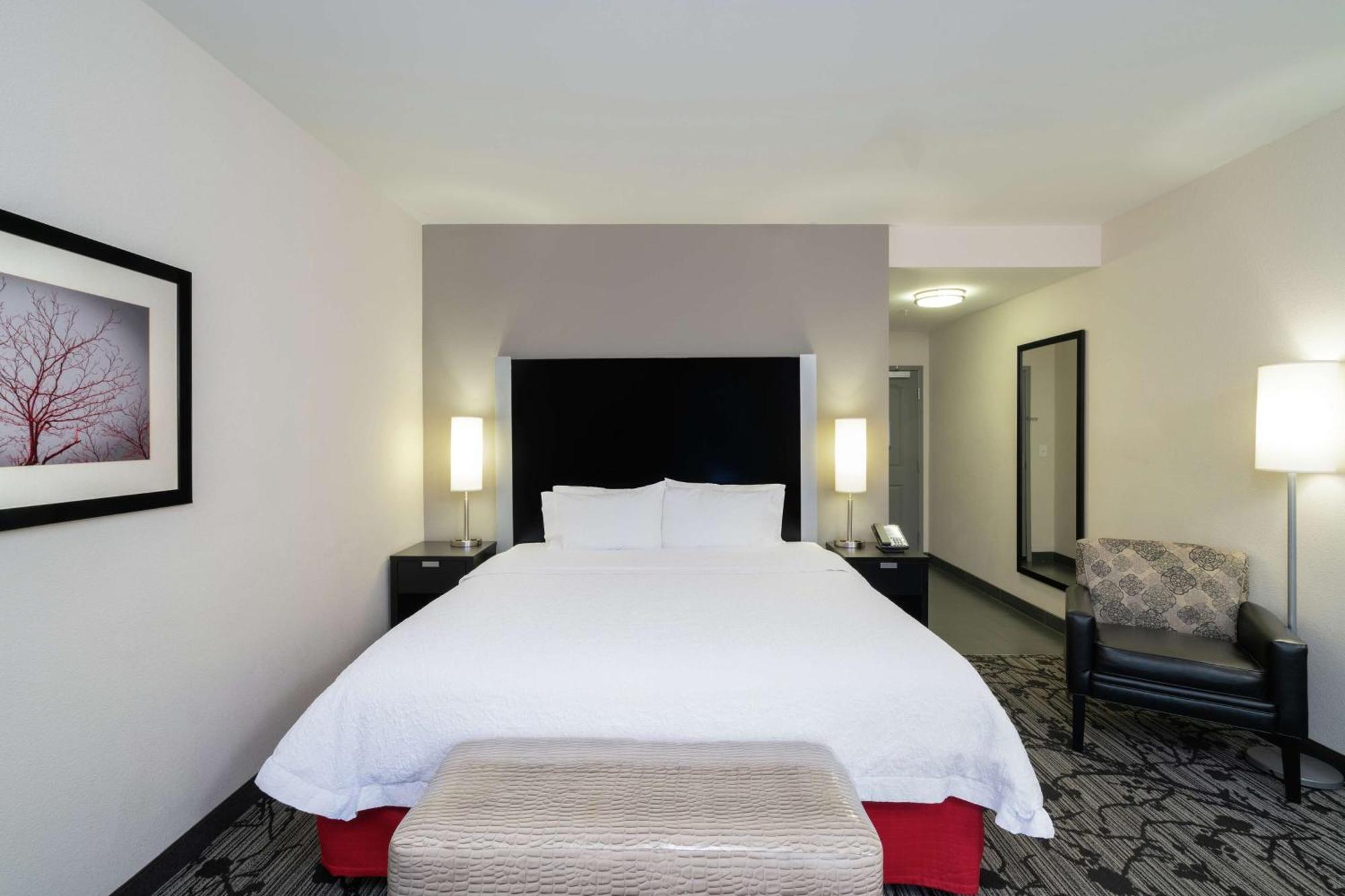 Hampton Inn And Suites Roanoke Airport/Valley View Mall Eksteriør billede