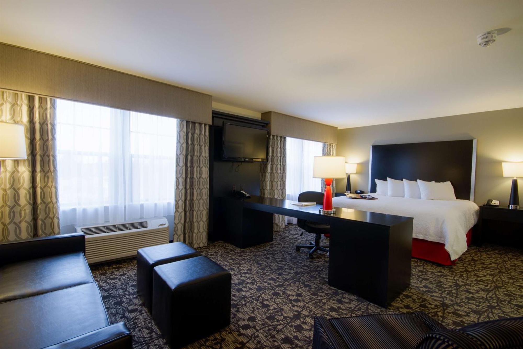 Hampton Inn And Suites Roanoke Airport/Valley View Mall Eksteriør billede