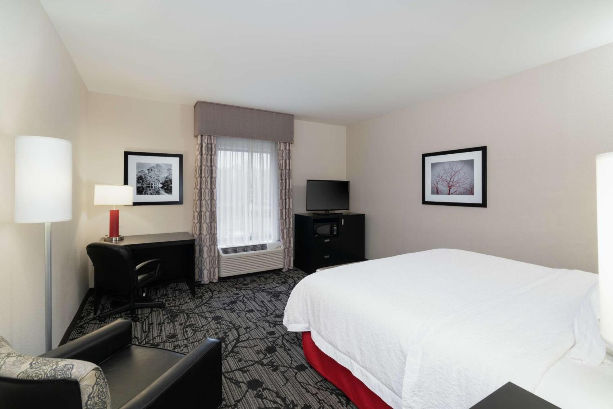 Hampton Inn And Suites Roanoke Airport/Valley View Mall Eksteriør billede
