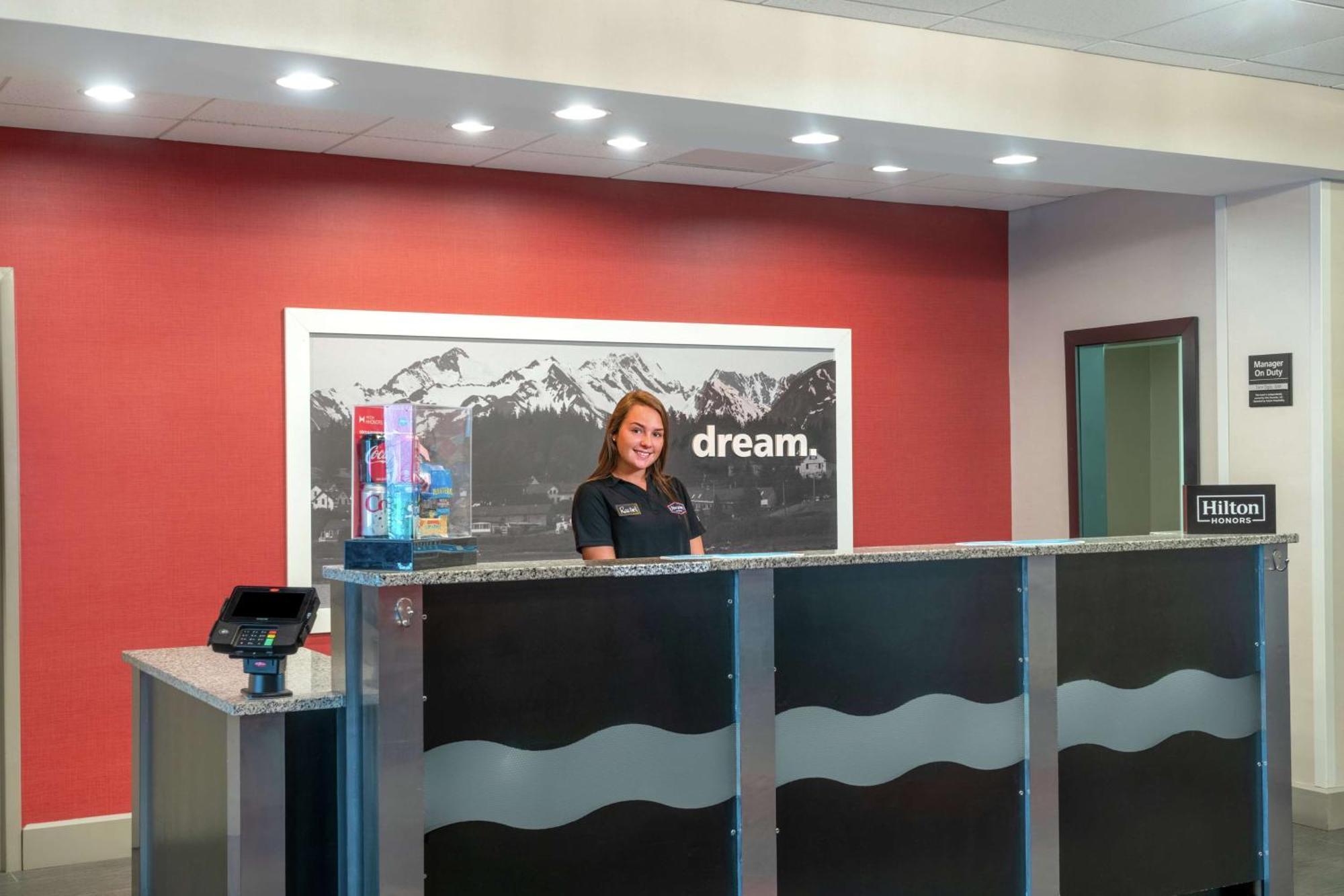 Hampton Inn And Suites Roanoke Airport/Valley View Mall Eksteriør billede