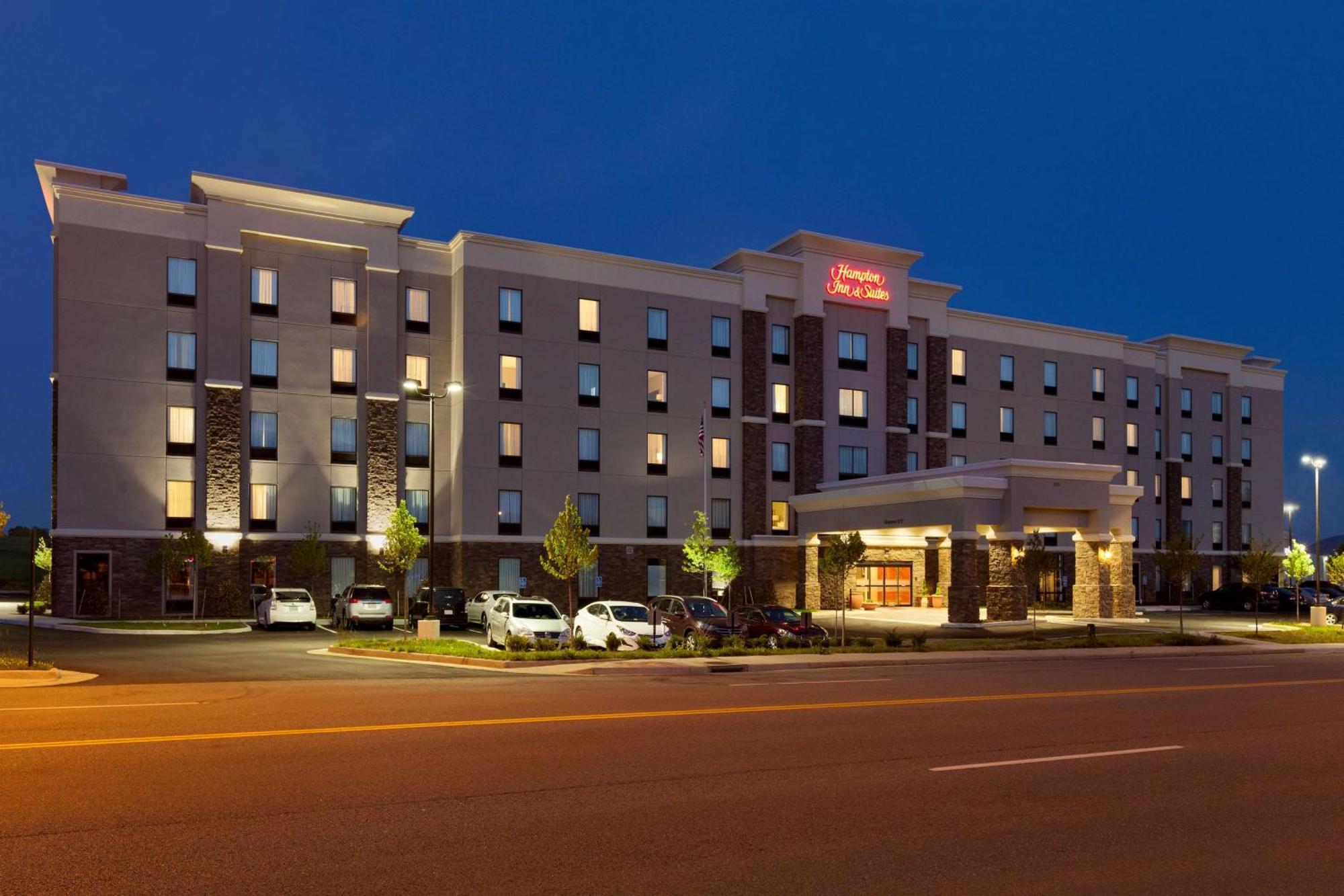 Hampton Inn And Suites Roanoke Airport/Valley View Mall Eksteriør billede